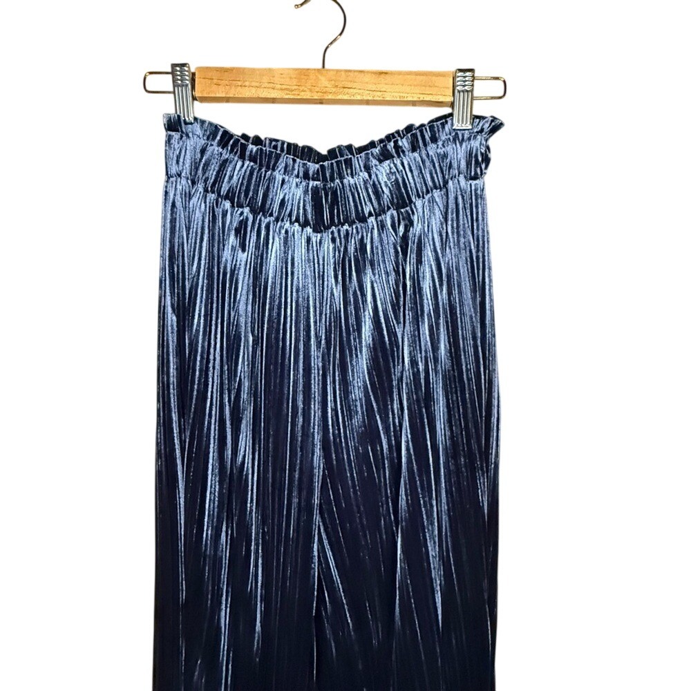 Endless Rose Crushed Velvet Pleated Pants Front Slit Wide Leg M NWT - Picture 3 of 5